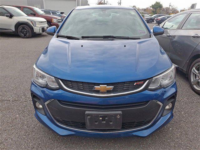 2020 chevrolet sonic fwd hatchback lt 5-door