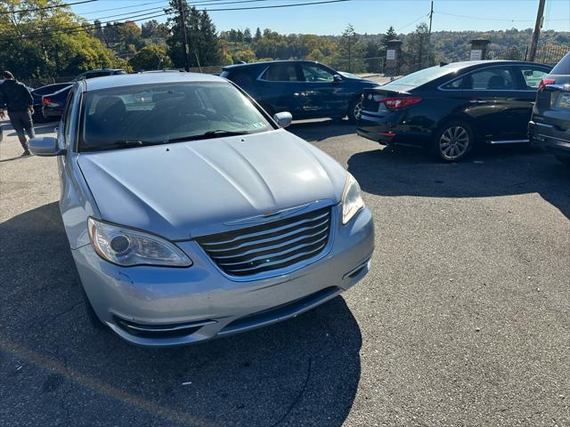 2012 chrysler 200 touring