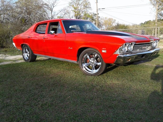1968 chevy chevelle. rare 4 door. 454, turbo400, 3.83 rear, digital dash, chome
