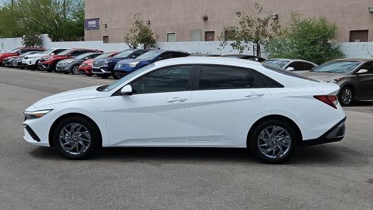 2024 Hyundai Elantra