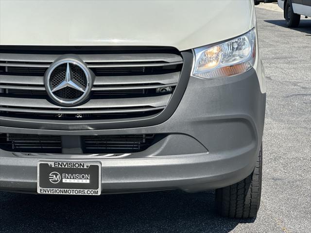 2022 mercedes-benz sprinter 1500 standard roof i4