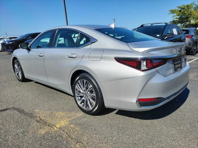 2021 lexus es 250 base
