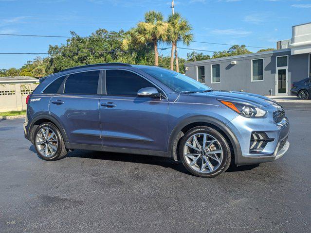 2022 kia niro touring se