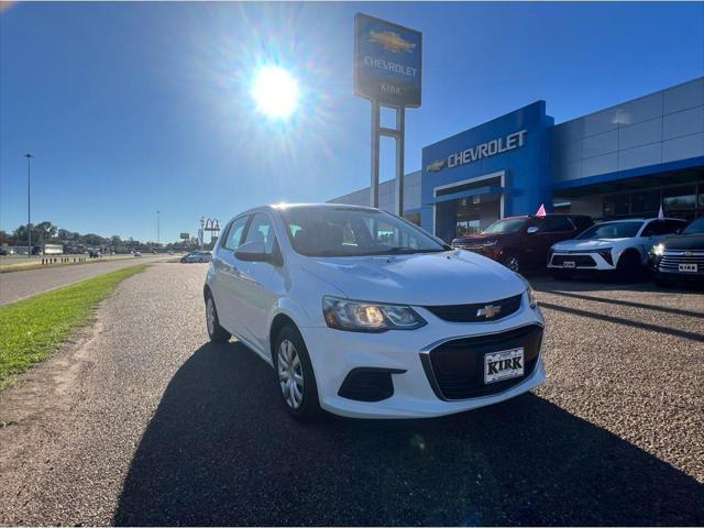 2017 chevrolet sonic lt