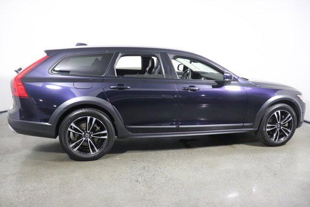 2019 volvo v90 cross country t5