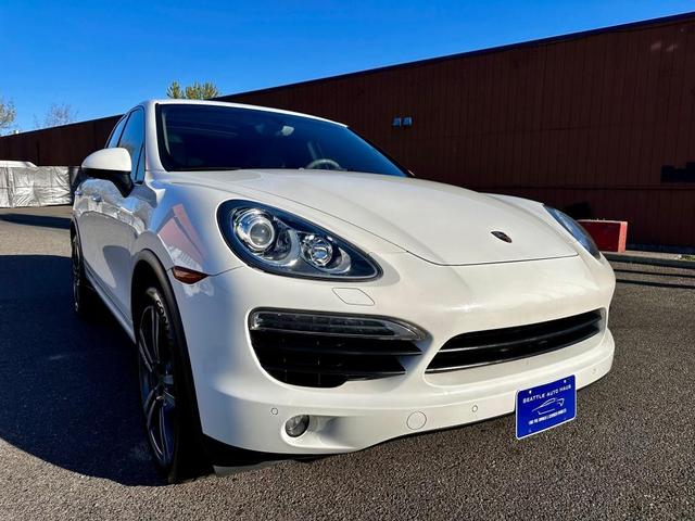 2011 porsche cayenne hybrid s