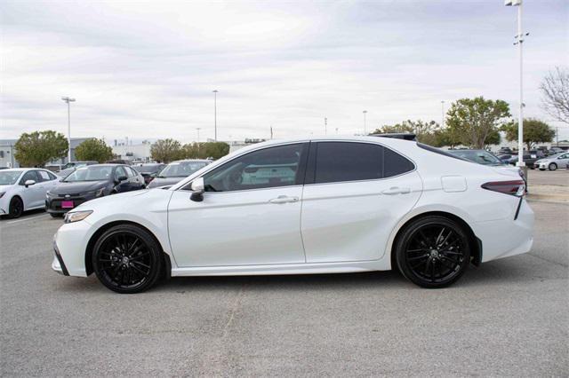 2022 toyota camry xse