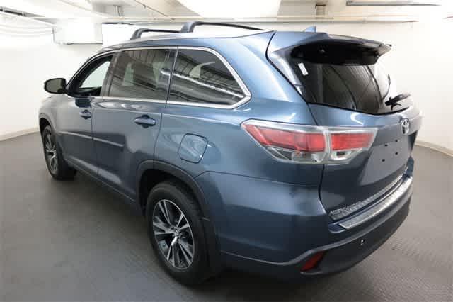 2016 toyota highlander xle