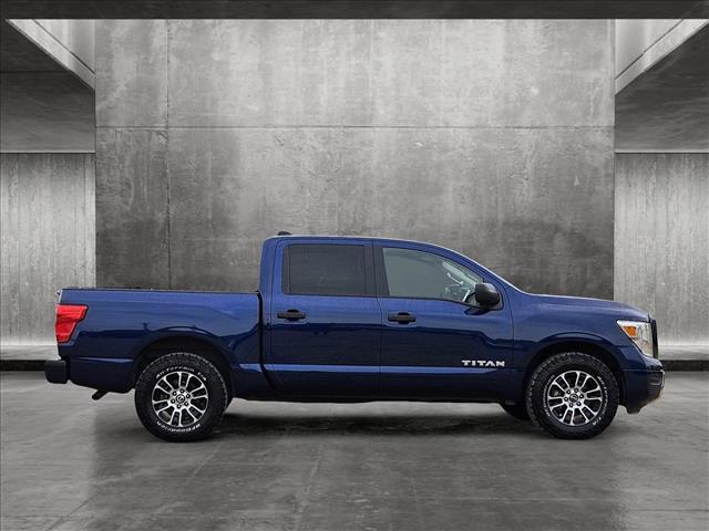 2022 nissan titan sv