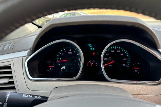 2011 chevrolet traverse 2lt