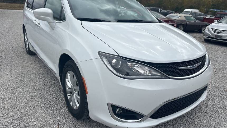 2018 chrysler pacifica touring l