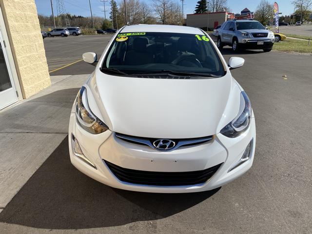 2016 hyundai elantra in racine, wisconsin