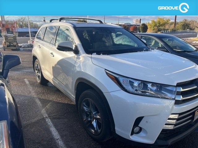 2017 toyota highlander limited