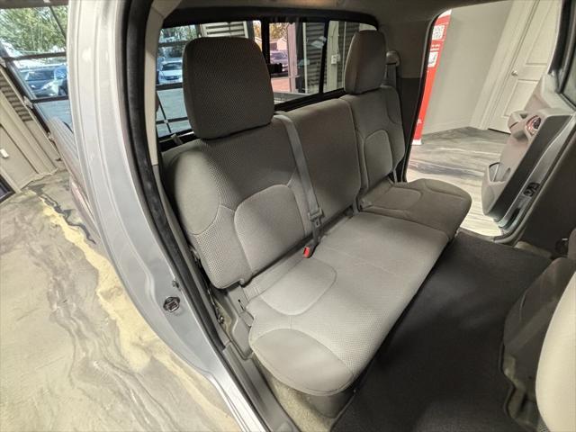 2016 nissan frontier sv