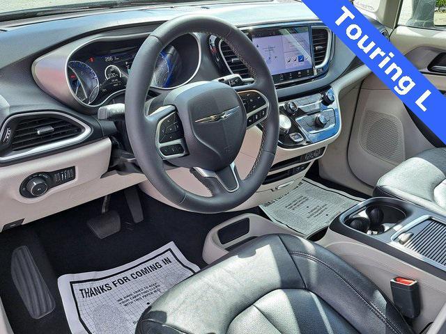 2022 chrysler pacifica touring l