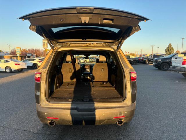 2021 chevrolet traverse lt leather