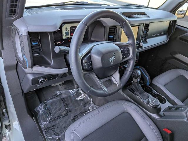 2023 ford bronco black diamond