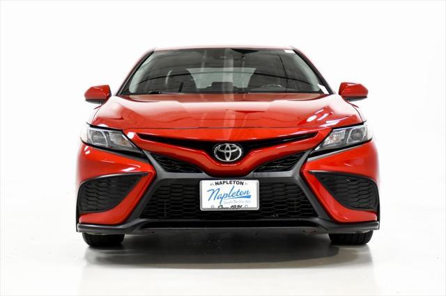 2021 toyota camry se