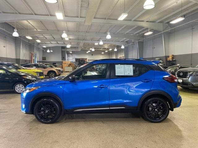 2021 nissan kicks sr