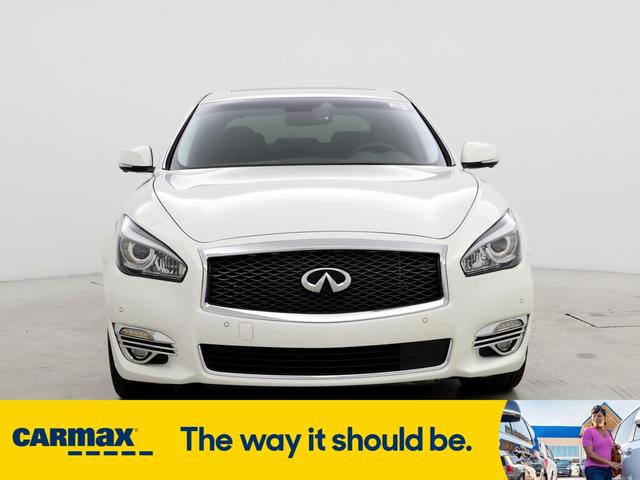 2015 infiniti q70 l