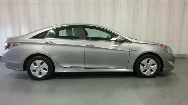 2012 hyundai sonata hybrid base base 4dr sedan for sale in westbrook, maine