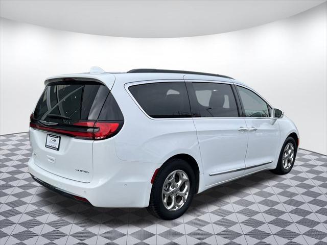 2022 chrysler pacifica limited