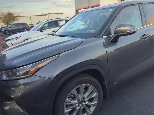 2022 toyota highlander hybrid limited