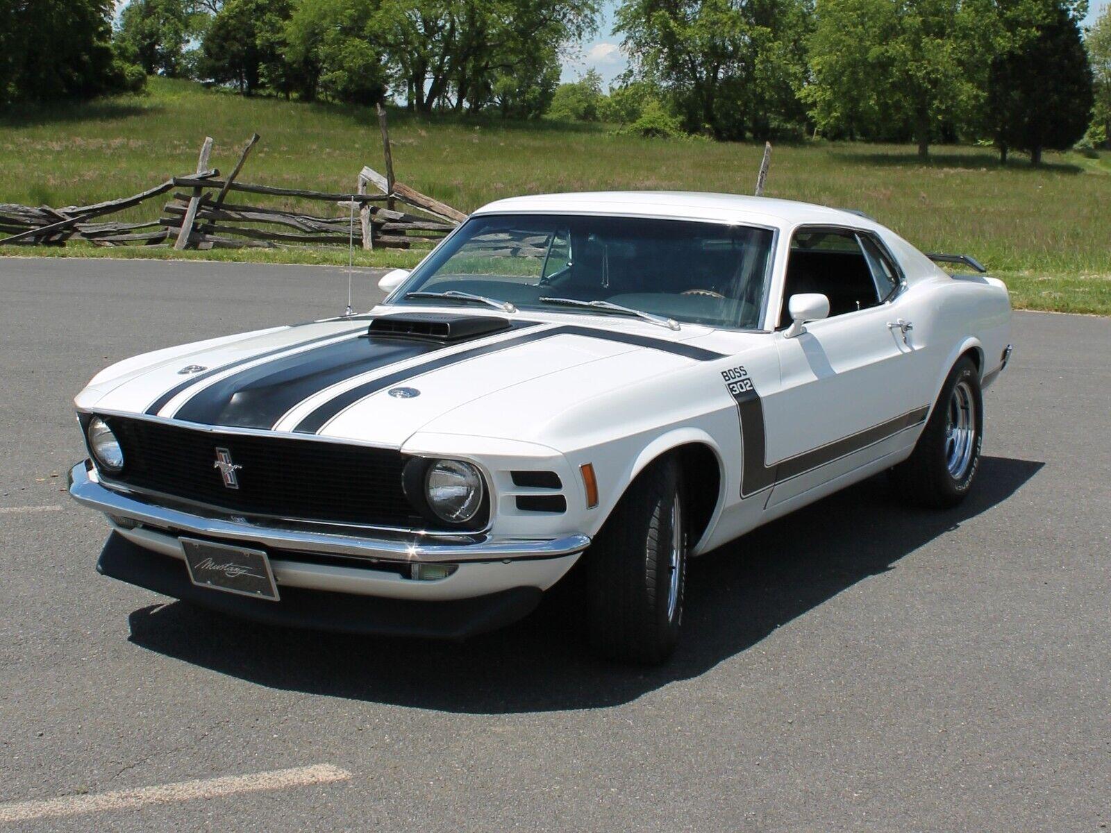 1970 ford mustang sportsroof with a 302 4 speed 54424 miles