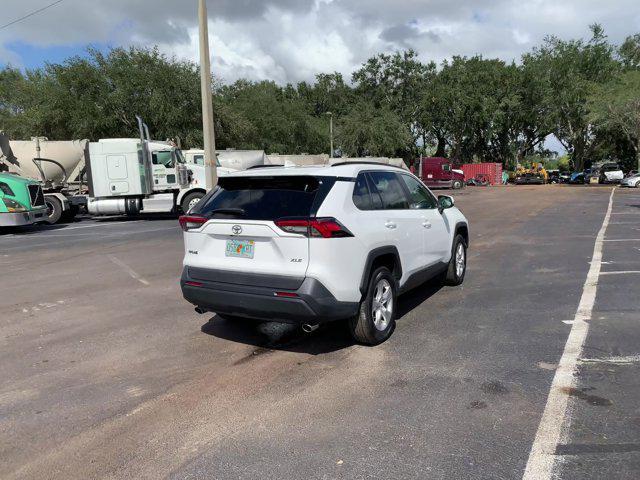 2020 toyota rav4 xle