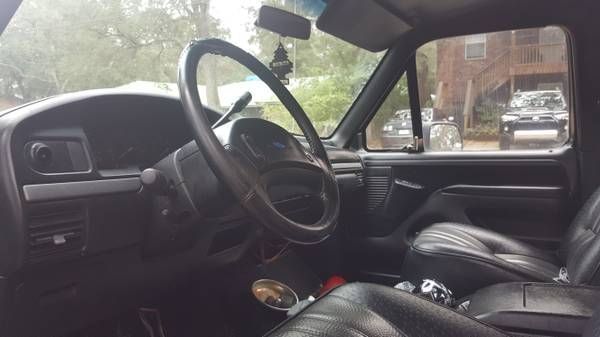 1992 ford bronco black