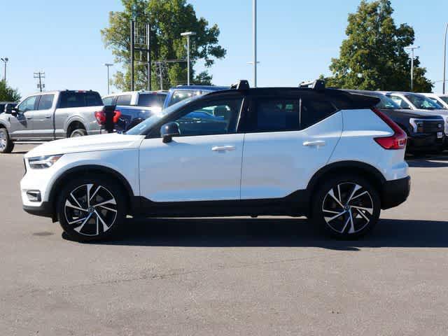 2021 volvo xc40 t5 r-design
