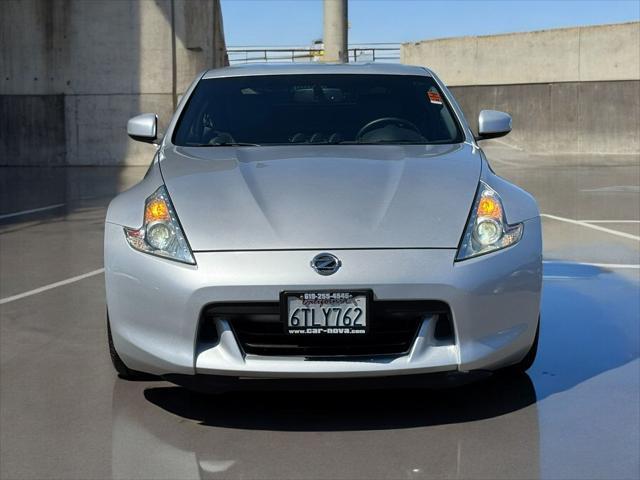2011 nissan 370z touring