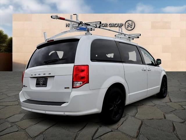 2019 dodge grand caravan se