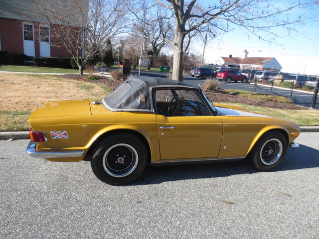 1971 triumph tr-6 2 owner garage kept magenta orange