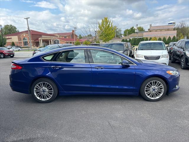 2016 ford fusion se