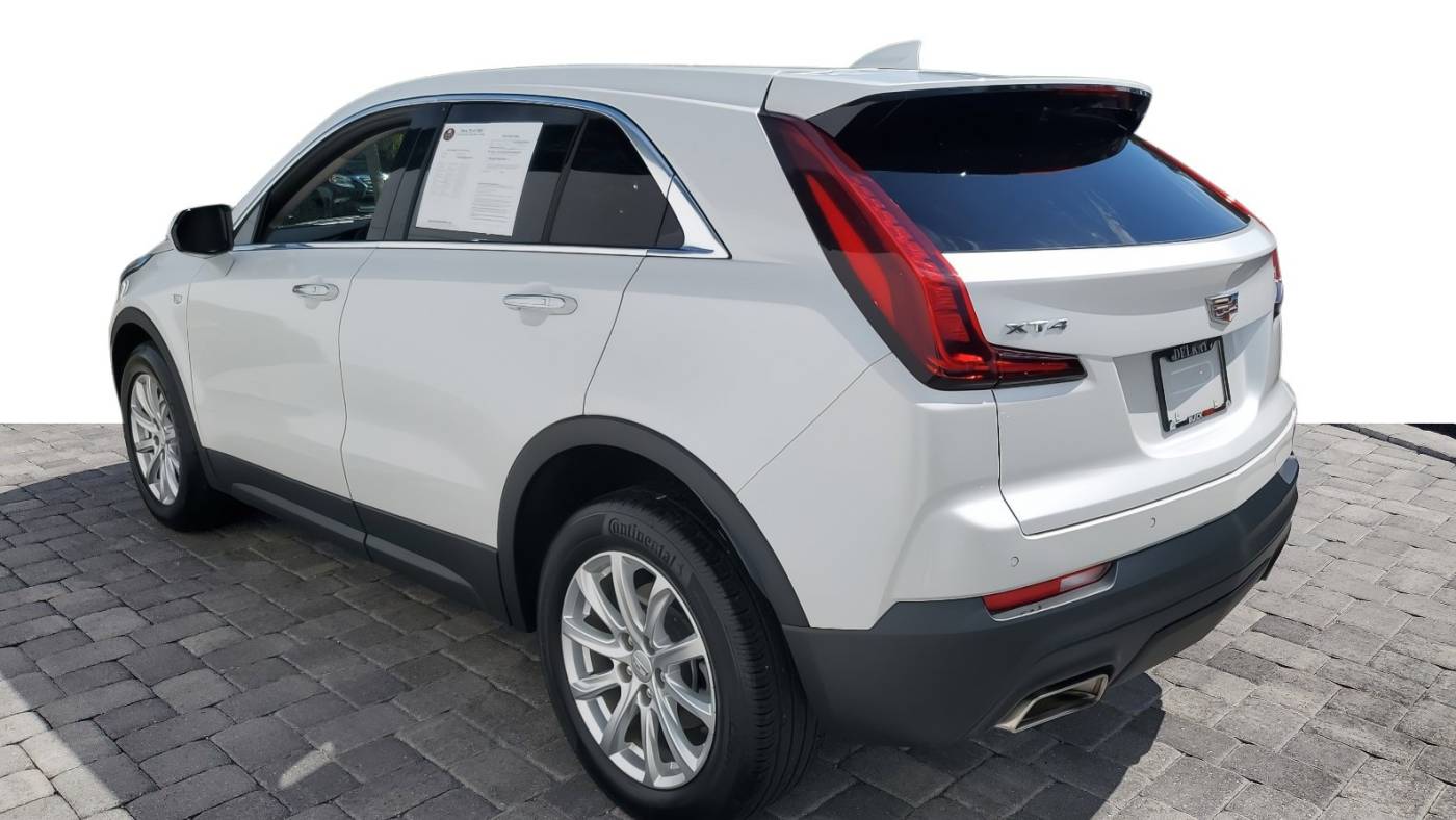 2022 cadillac xt4 luxury