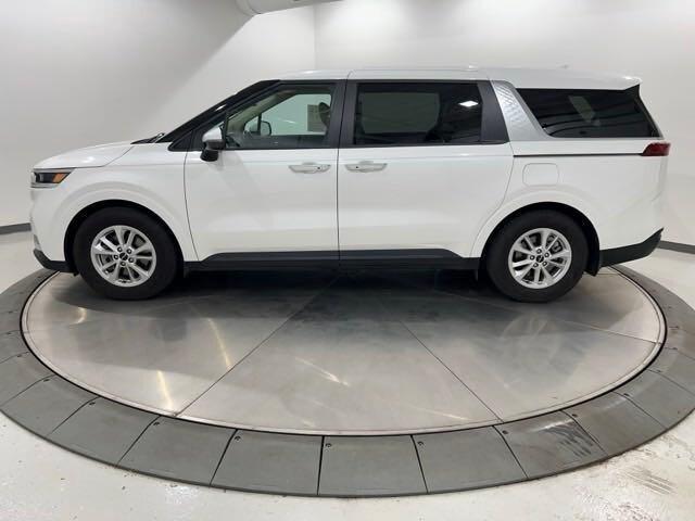 2022 kia carnival lxs