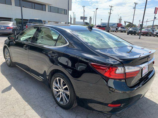 2016 lexus es 300h base