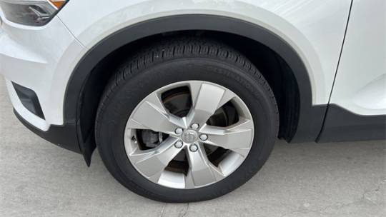 2021 volvo xc40 t4 momentum