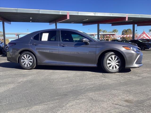 2023 toyota camry le