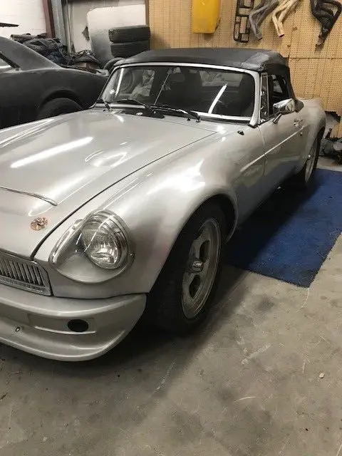 mgb v8 roadster
