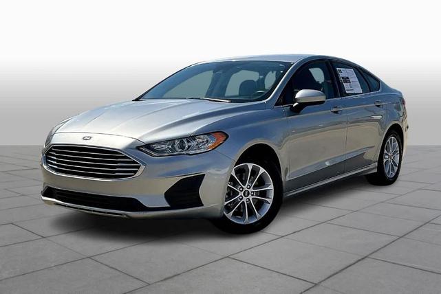 2020 ford fusion se