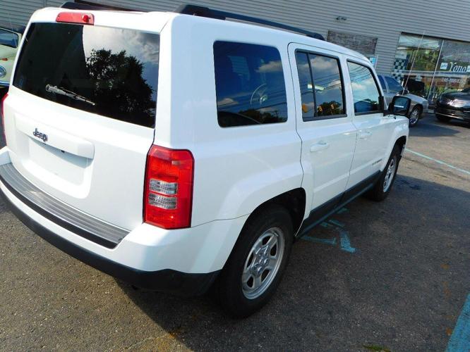 2011 jeep patriot in farmington, michigan