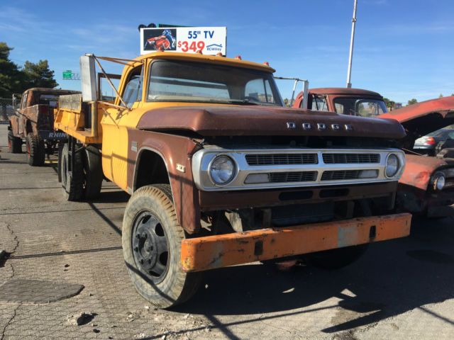 1973 yellow dodge d600 dump truck runs and drives no reserve