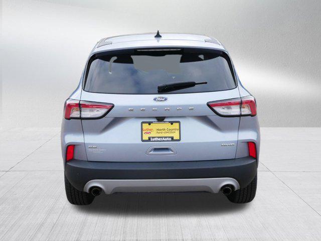 2022 ford escape se
