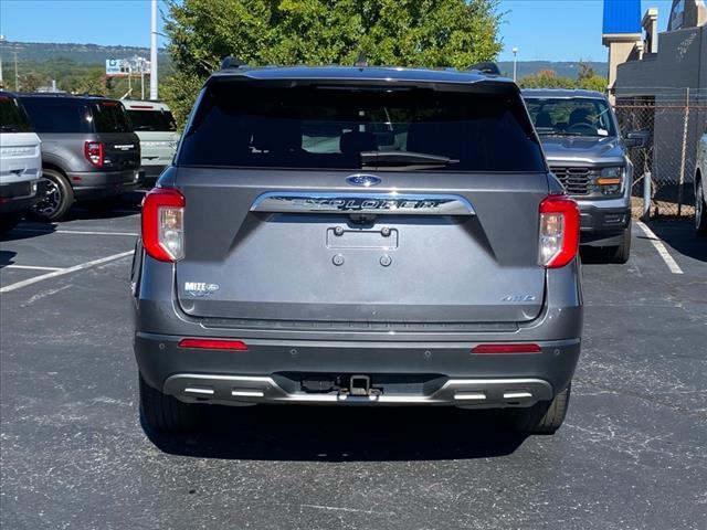 2021 ford explorer xlt