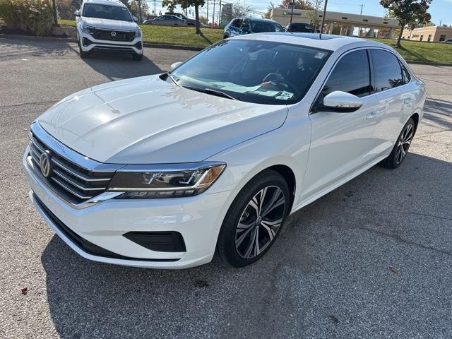 2022 volkswagen passat 2.0t se