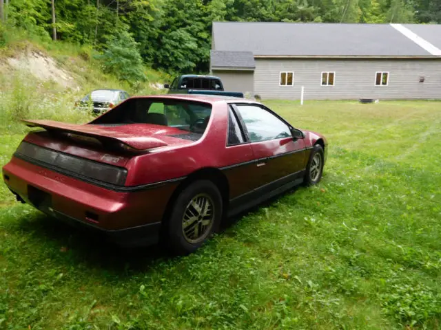 1987 pontiac fiero se v6 rare only 3875 produced,maintenance records summer car