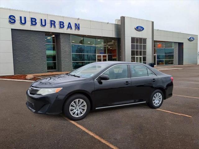 2013 toyota camry le