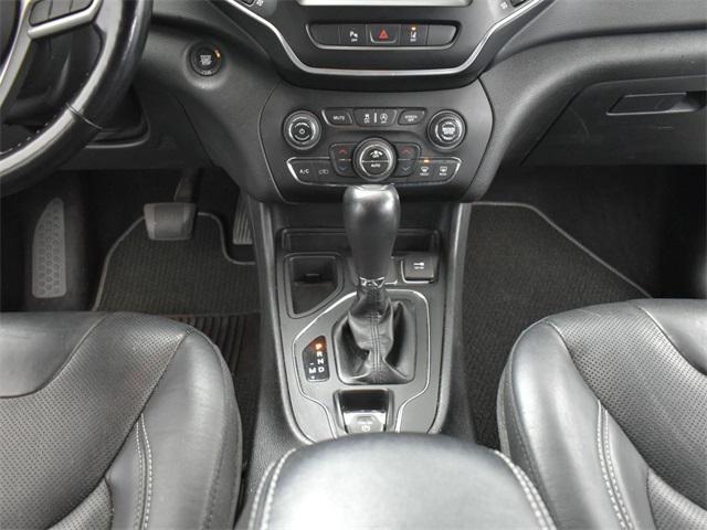 2021 jeep cherokee latitude lux